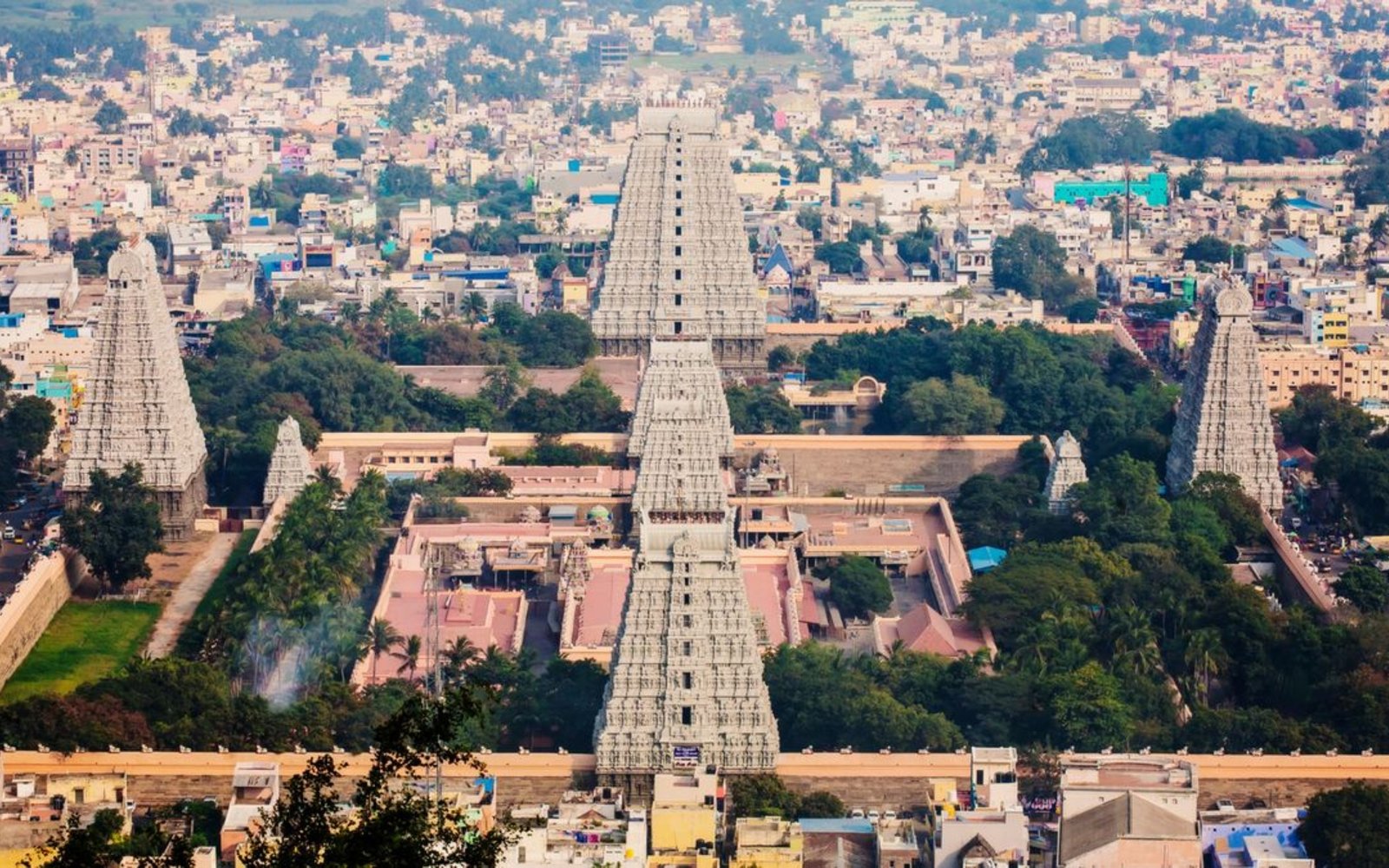 Annamalaiyar Temple in Tiruvannamalai, spiritual pilgrimage from Coimbatore